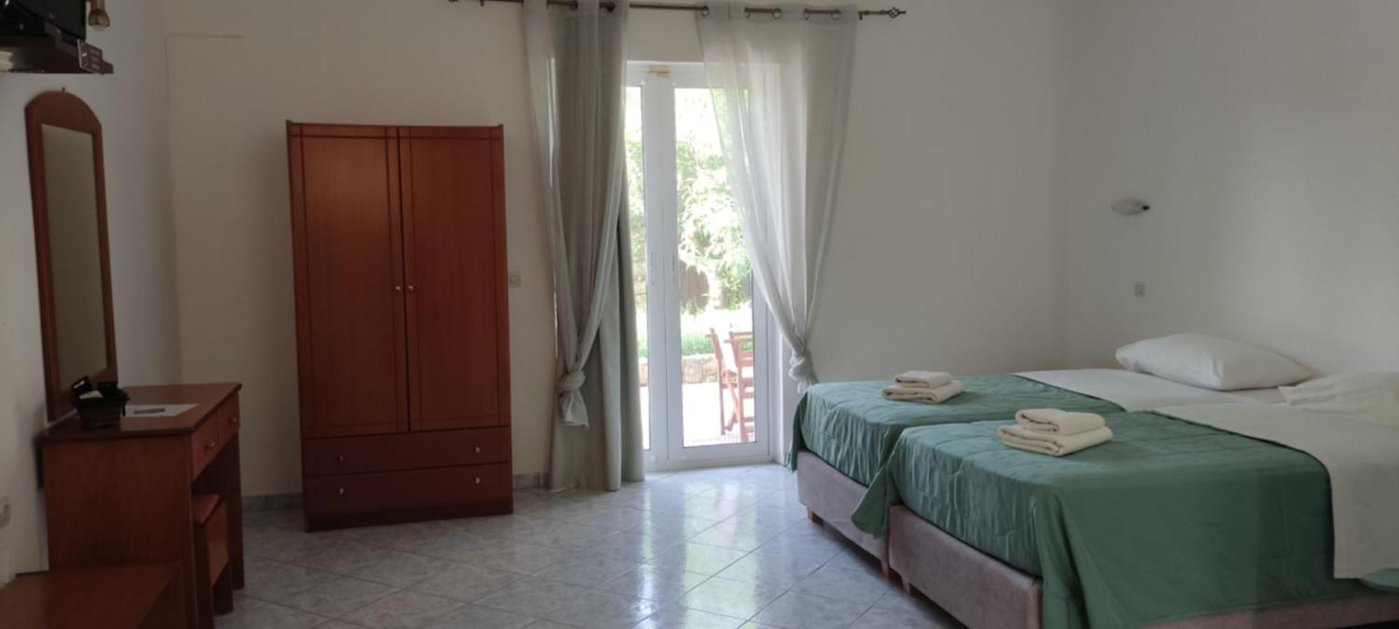 Corfu Pearl Aparthotel เลียปาเดส ภายนอก รูปภาพ