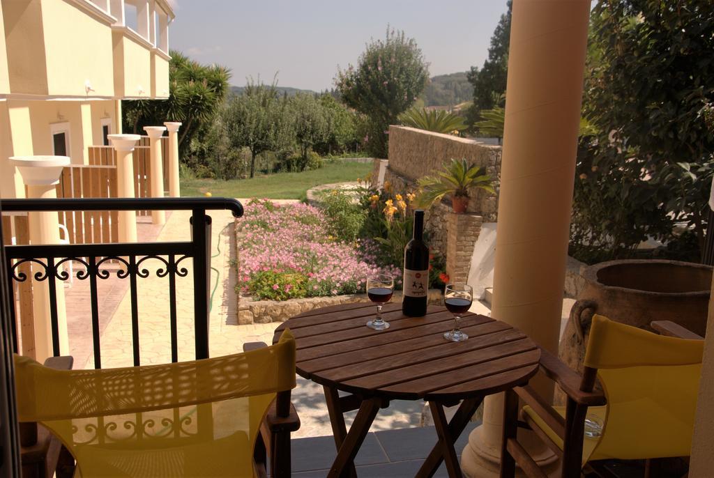 Corfu Pearl Aparthotel เลียปาเดส ภายนอก รูปภาพ