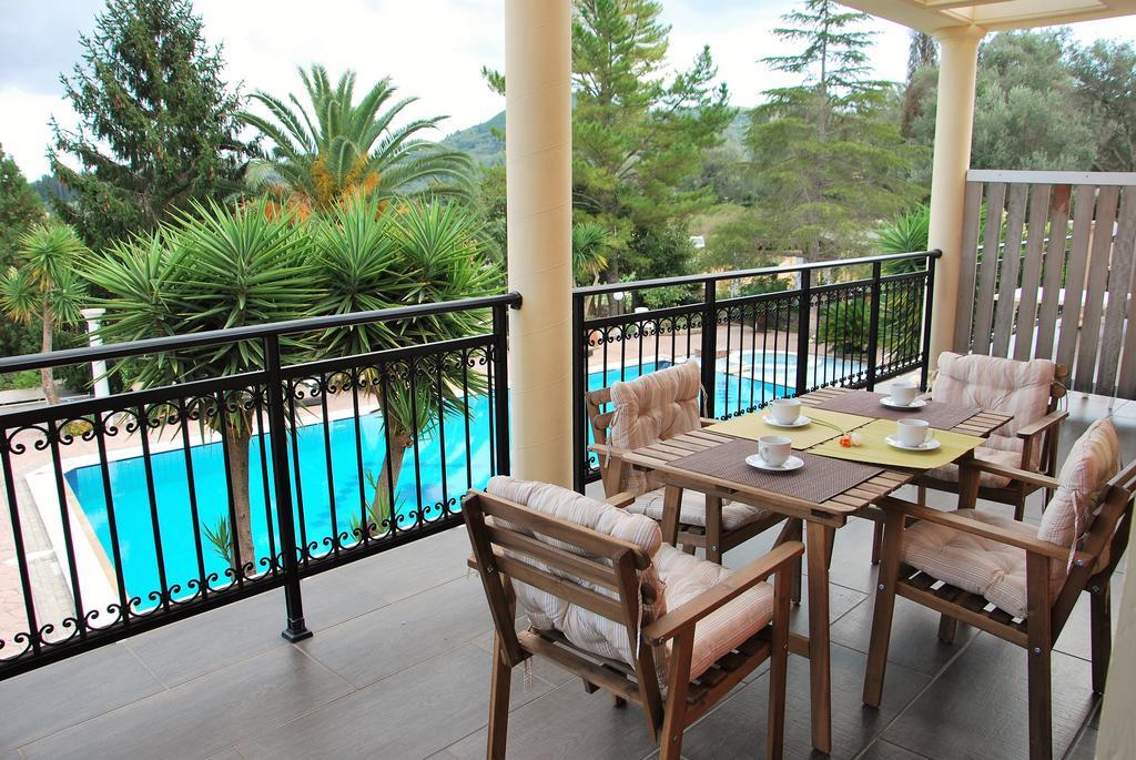 Corfu Pearl Aparthotel เลียปาเดส ภายนอก รูปภาพ