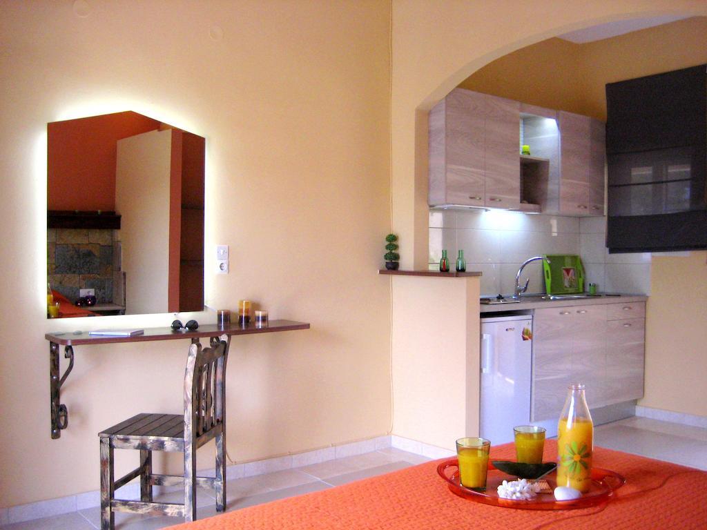 Corfu Pearl Aparthotel เลียปาเดส ภายนอก รูปภาพ